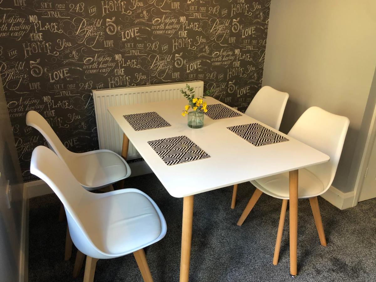 Hill House - 5 Mins Merry Hill - Perfect For Contractors & Families Brierley Hill Ngoại thất bức ảnh